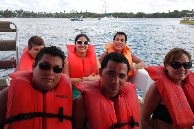 Isla Saona El Paraiso del Caribe - Return by catamaran: Caribbean music and animation energy
