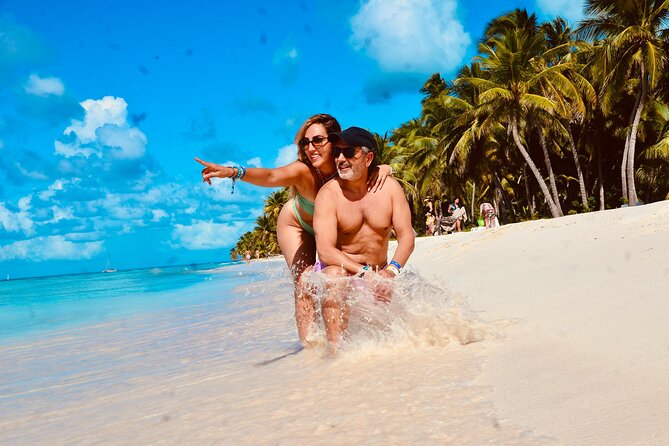 Isla Saona Exclusive Tour with Catamaran & Natural Pool - Service style that feels organized, not chaotic
