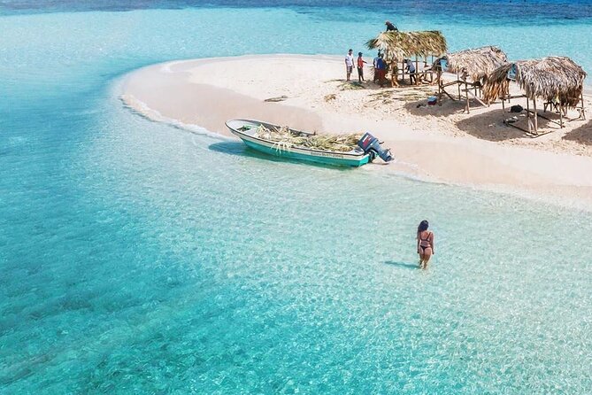paradise island ( punta rucia) - Getting to Punta Rucia: coach comfort plus on-the-road Wi‑Fi