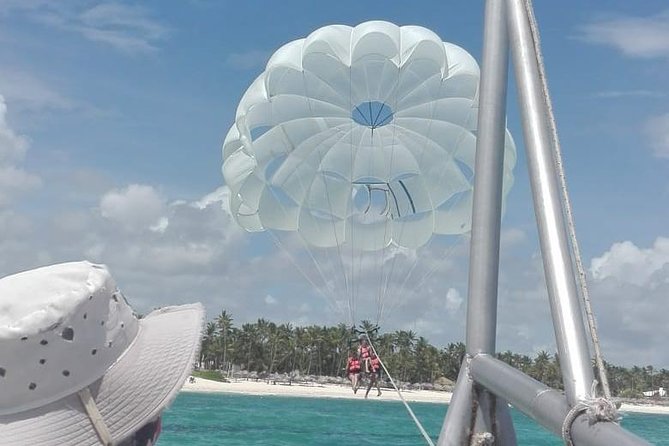 Parasailing Adventure in Punta Cana - How the Parasail Works at Around 300 Feet