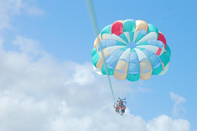 Parasailing Punta Cana - Photo Moments: How to Handle the Photographer Piece