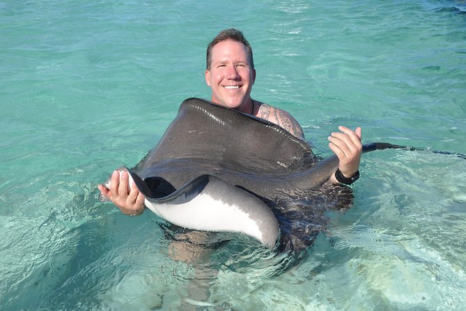 Parasailing, Snorkel Cruise & Virgen Beach from Punta Cana - A half-day water adventure with real height and real ocean time