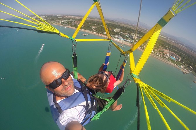 Parasailing, Snorkel Cruise & Virgen Beach from Punta Cana - Parasailing over the Bávaro coastline: what the flight feels like