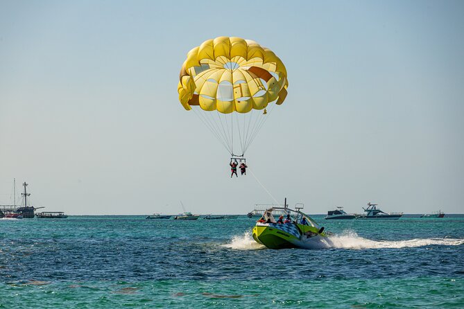 Parasailing Yacht Experience in Punta Cana - Onboard Drinks and Music: Small Comforts That Matter