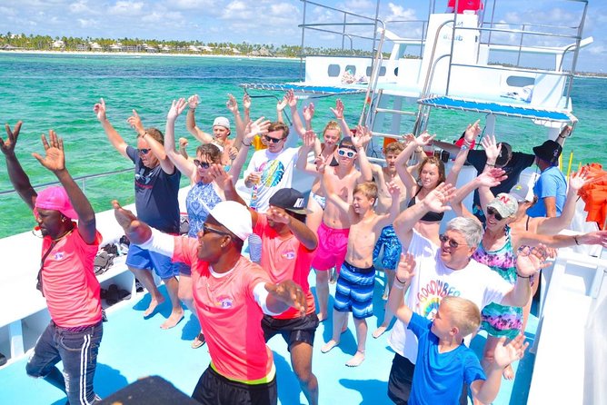 Party boat in Catamaran with Open Bar adults only - Quick things to know before you go
