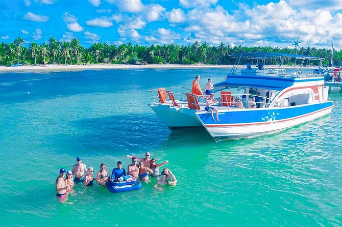 Party Boat /View Dolphins / Snorkling /Free Drinks and Transportation - Key things to know before you go
