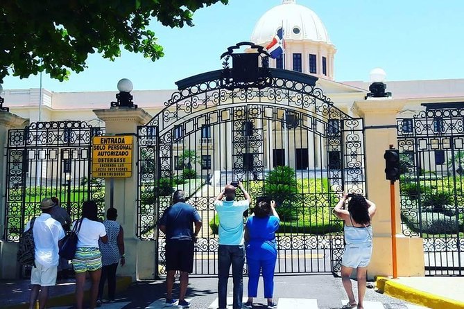 Platinum Prívate Santo Domingo City Tour. (mínimum 4 people) - Alcázar de Colón: Museum Stop With a Clear Story