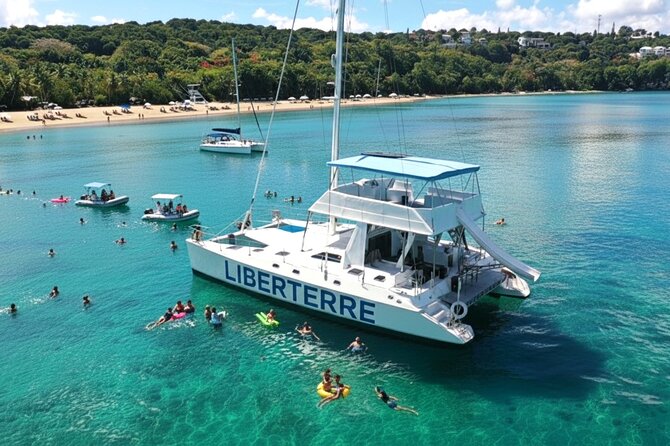 Private Boat for groups up to 15 people with jacuzzi and Lunch - Key points before you go