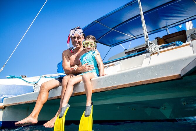Private Boat for groups up to 15 people with jacuzzi and Lunch - BBQ lunch, open bar, and the onboard pace that keeps it fun