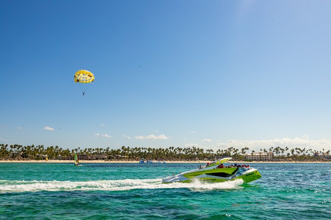 Private Catamaran + Private Parasailing - up to 20 passengers - Getting to the depot: 11am pickup and why location matters