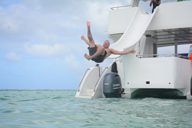 Private Party Boat Cruise: Sound System, Open Bar, Natural Pool - Open bar, snacks, and the onboard vibe that keeps the mood up