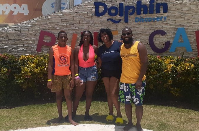 Private Roundtrip Transfer from Punta Cana Airport to Hotels - Price and value: when $80 per group makes sense