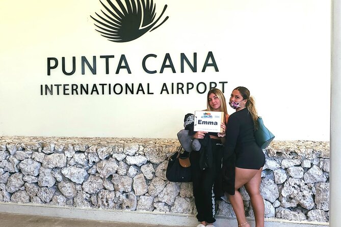 Private Sedan in Punta Cana Airport to Punta Cana Hotels - The Ride Comfort: AC, Wi‑Fi, Bottled Water, and Real First-Day Sanity