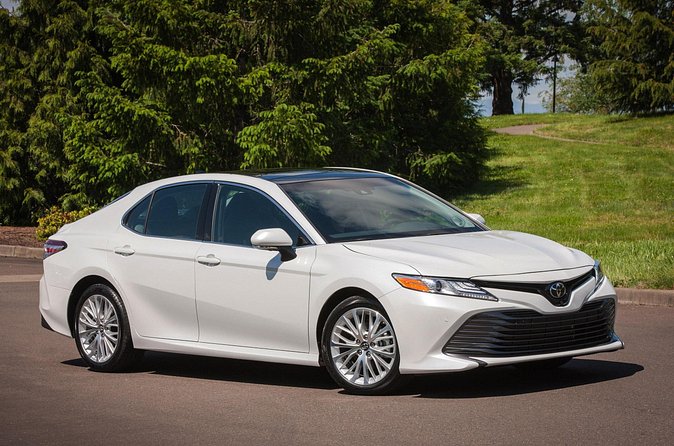 Private Sedan in Punta Cana Airport to Punta Cana Hotels - Private Sedan Value for Groups: No Stops, Less Waiting, More Control