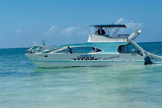 Private Tour in Boco Grande Punta Cana - What’s included: snacks, drinks, masks, and lifeguards