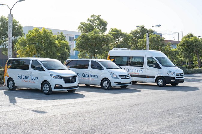 Private Transfer from Punta Cana Airport to Excellence El Carmen Resort - Meeting your driver: name signs, less airport stress