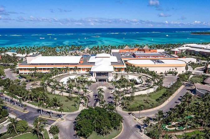 Private Transfer Punta Cana Airport to/from Barcelo Bavaro Palace - Comfort and reality checks: AC, clean vans, and short rides