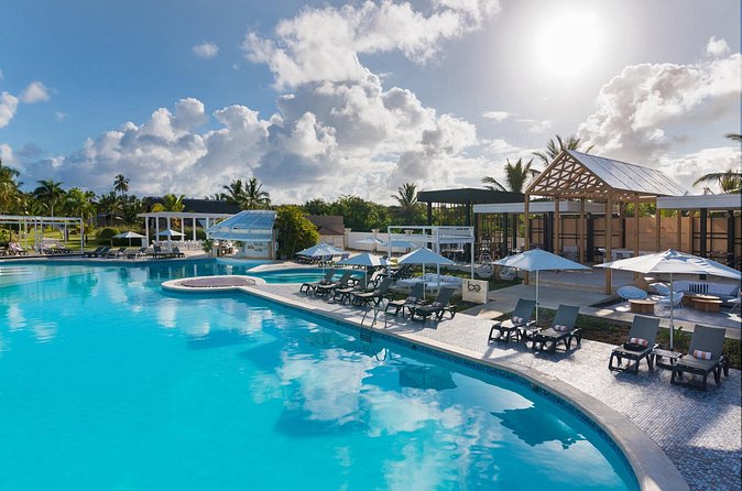 Private Transfer Punta Cana Airport to/from Catalonia Royal Bavaro - Return Trip: Hotel Lobby Pickup for Your Flight Back From PUJ