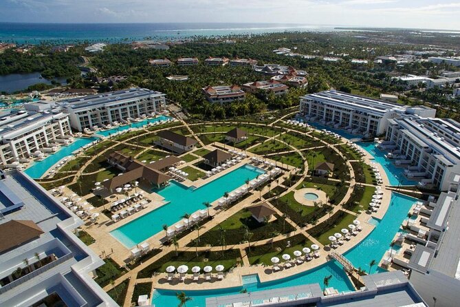 Private Transfer Punta Cana Airport to/from Falcon By Melia - What Happens on Arrival: PUJ to Paradisus Grand Cana
