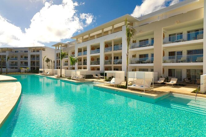 Private Transfer Punta Cana Airport to/from Falcon By Melia - What Happens on Departure: Paradisus Grand Cana to PUJ