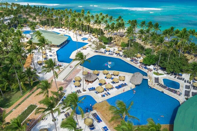 Private Transfer Punta Cana Airport to/from Grand Sirenis Punta Cana - A Direct 46-Minute Ride to Grand Sirenis