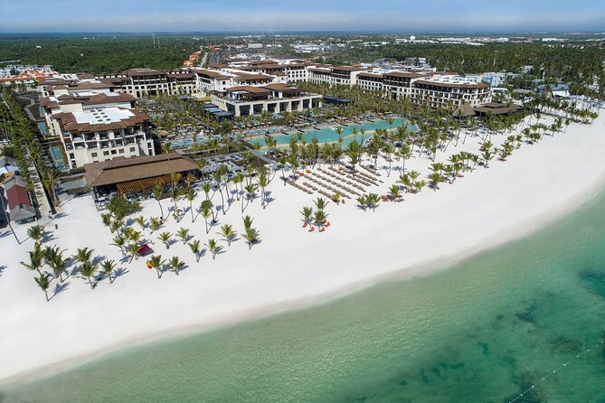 Private Transfer Punta Cana Airport to/from Lopesan Costa Bavaro - Key Points at a Glance