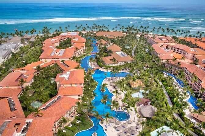Private Transfer Punta Cana Airport to/from Majestic Colonial - Julio Texts You the Day Before: Small Info, Big Relief