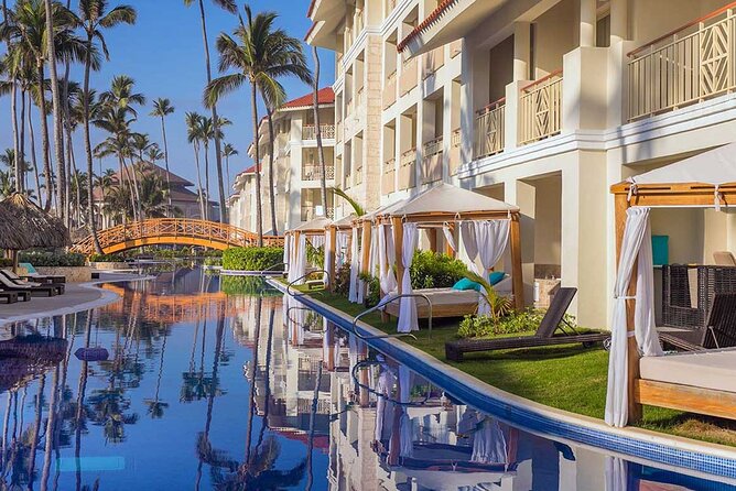 Private Transfer Punta Cana Airport to/from Majestic Mirage Punta Cana - First Texts and a Sign: Getting Oriented in Punta Cana