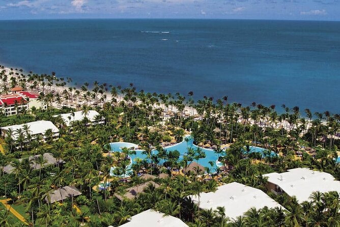 Private Transfer Punta Cana Airport to/from Melia Punta Cana Beach - Airport arrival experience: what you can expect at PUJ