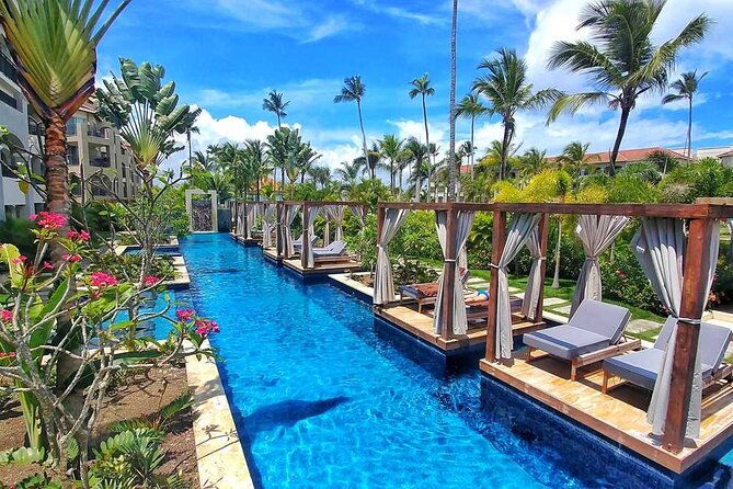 Private Transfer Punta Cana Airport to/from Secrets Royal Beach - Secrets Royal Beach to PUJ: The Pickup That Gets You There on Time