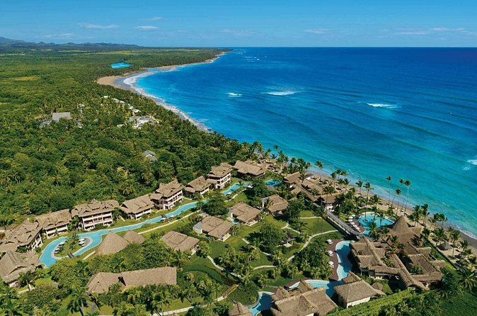 Private Transfer Punta Cana Airport to/from Zoetry Agua Punta Cana - Vehicle type and what to expect in the car