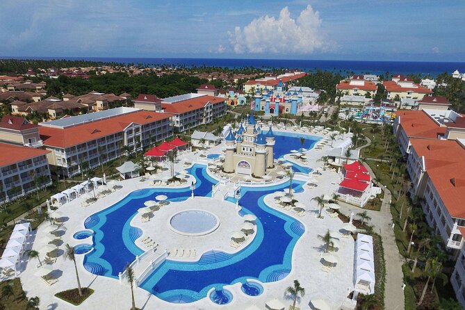 Private Transfer Punta Cana Airport to or from Bahia Principe Fantasia - Direct Punta Cana Airport Runs to Bahia Principe Fantasia in About 30 Minutes