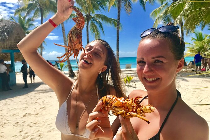 PRIVATE VIP tour Saona Island with Snorkeling, Starfish, Turtles - Cotubanamá National Park Natural Pool: The Starfish Moment You Book For