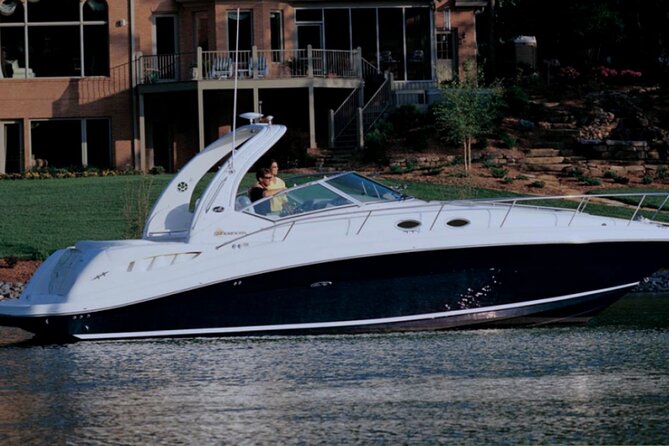 Private Yacht in Punta Cana, Unlimited Drinks and HipHop Music - Key reasons to book Picaflor in Punta Cana
