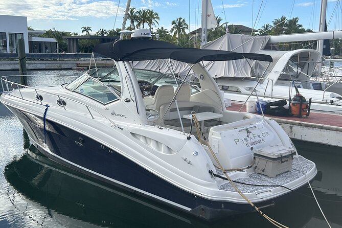 Private Yacht in Punta Cana, Unlimited Drinks and HipHop Music - Meeting at Soles Beach Club and Getting to the Yacht Smoothly