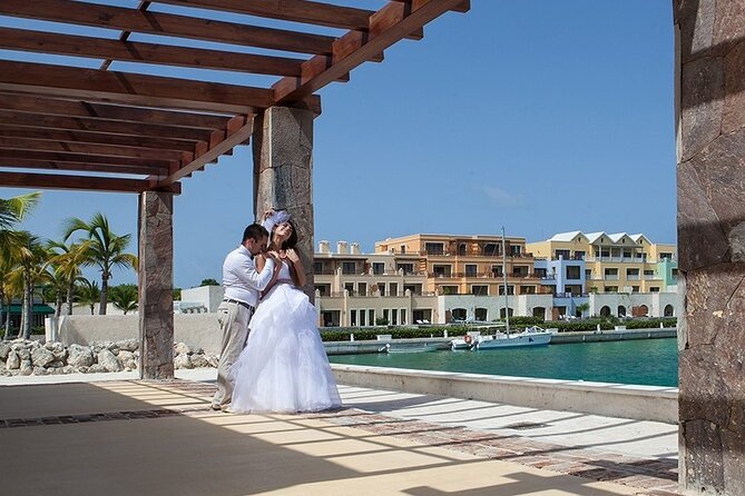 Professional Photoshoot at your Hotel or Villa - Pickup and Meeting Up: Keeping It Simple on Arrival Day