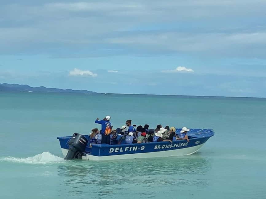 Puerto Plata: Cayo Arena Tour with Snorkeling and Mangroves - Getting picked up and reaching Punta Rucia (the 30-minute van moment)