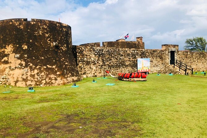 Puerto Plata Cultural City Tour – Half Day Experience - Amber Museum: the indoor break that rounds out the day