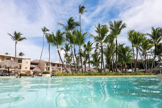 (PUJ) Punta Cana Airport Private Transfers to Hotels - Inside the VIP Minivan: Comfort, A/C, and Luggage Room That Actually Helps