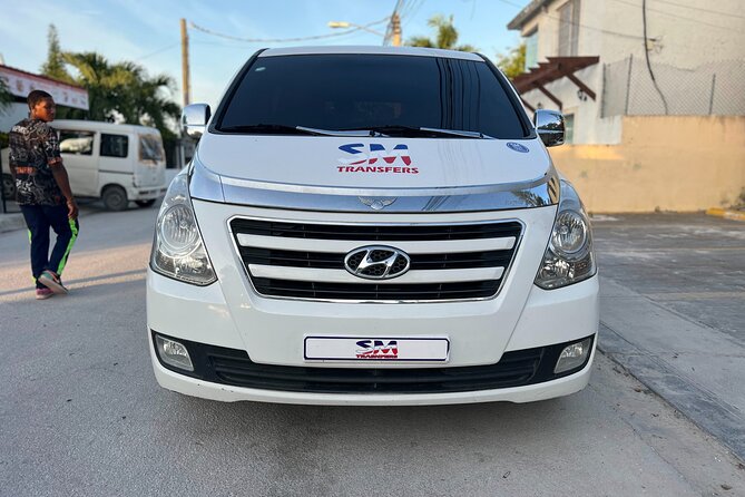 Punta Cana: Airport (PUJ) Shuttle To Hotel Round Trip - The Smooth Start at PUJ: Your Name, Your Driver, No Guesswork