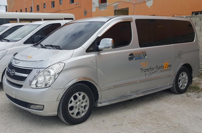 Punta Cana Airport (PUJ) To Cap Cana Hotels (One way) - Price and value: $25 per group (up to 4) and how to judge it