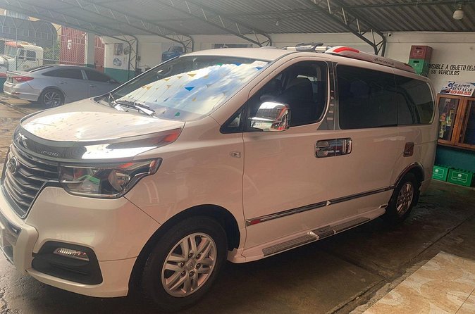 Punta Cana Airport Rides - The service style: warm drivers, clean vehicles, and punctuality
