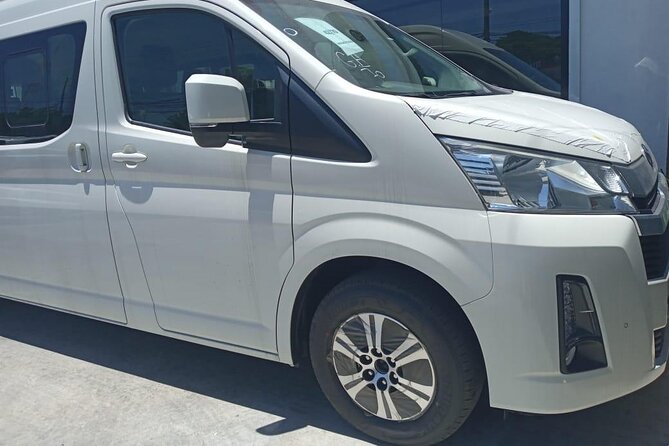 Punta Cana Airport Shuttle to Bávaro and Punta Cana Hotels - Value for money: $32 per group and when it’s the best deal