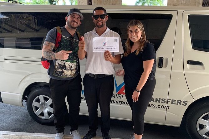 Punta Cana Airport to ALL PRINCESS RESORTS in PUNTA CANA R/T - Finding Your Driver: Name Sign Meets and Hotel Lobby Return