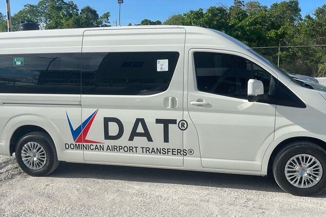 Punta Cana Airport to HYATT ZIVA & ZILARA RESORTS in CAP CANA R/T - Finding your driver: the name sign, the desk process, and the one thing to prepare for
