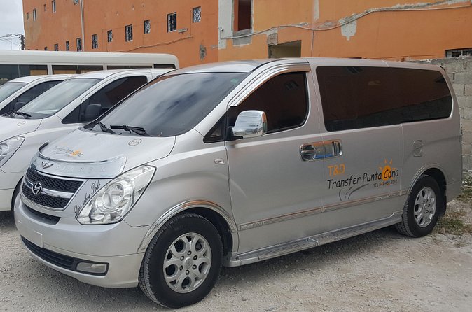 Punta Cana Airport to Uvero Alto Hotels > One Way - Quick FAQ For This Punta Cana Airport To Uvero Alto One-Way