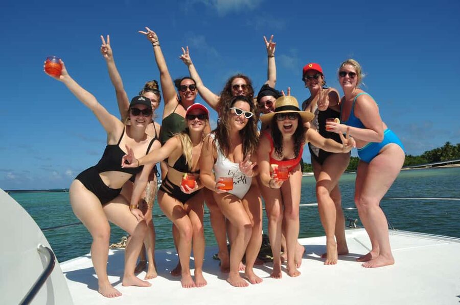 Punta Cana: Booze Cruise with Snorkel and Natural Pool Stop - Value Check: Is $59 Worth It for a Party + Snorkel Combo?