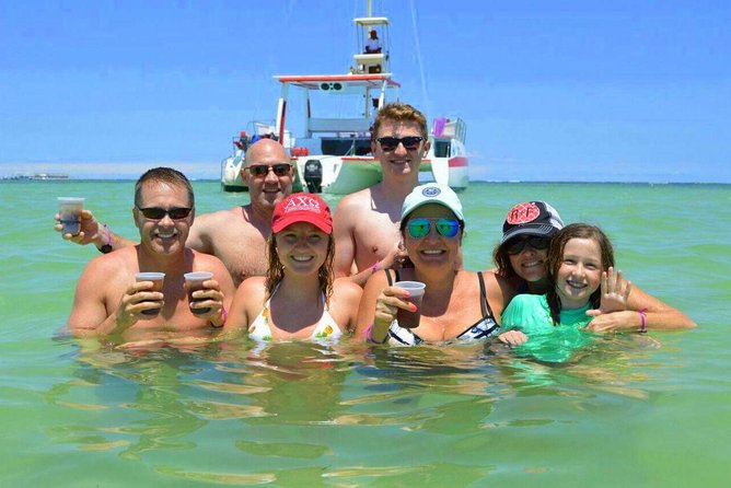 Punta Cana Booze Cruise with Snorkeling, Natural Pool & Open Bar - Transportation and Group Size: Hotel Pickup, Time Sensitivity, and Max 75