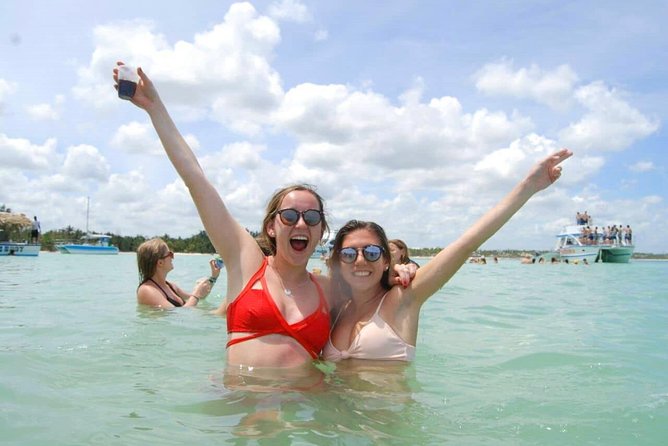 Punta Cana Booze Cruise with Snorkeling, Natural Pool & Open Bar - What to Bring: Sun, Water, and Small Things That Save Your Day