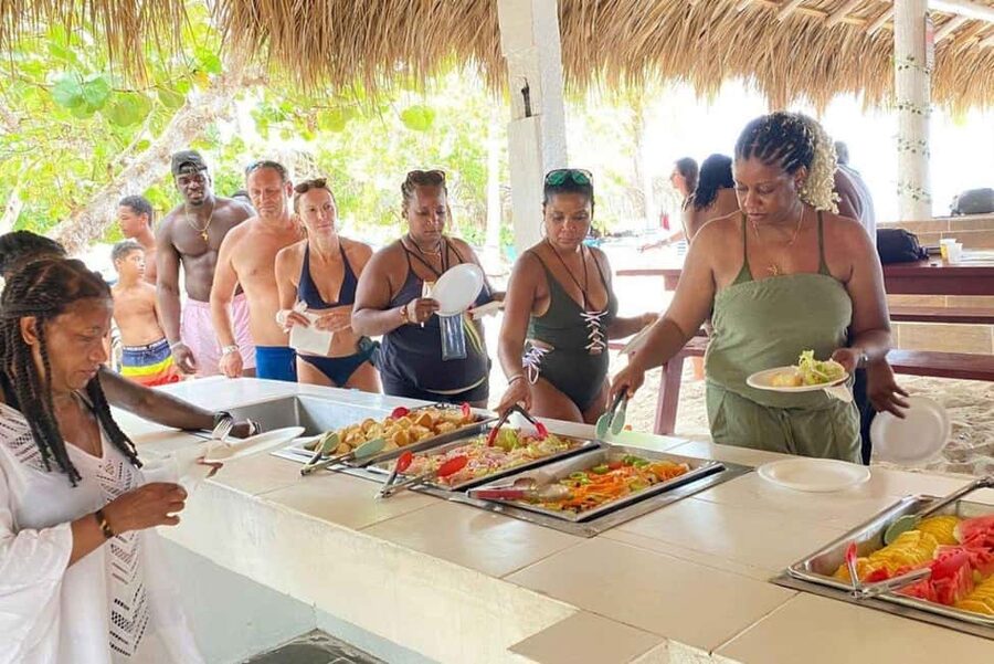 Punta Cana: Catalina Island Snorkeling Trip with Lunch - Key things I’d plan around